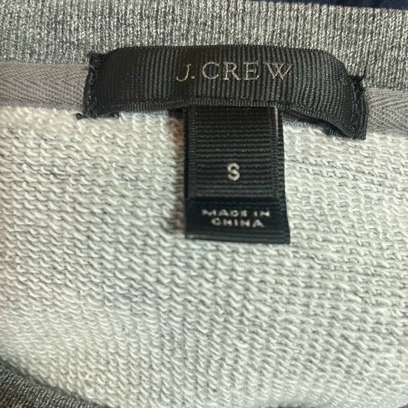 J Crew Sweatshirt Women S Gray Multi Media Casual Preppy Academia Relaxed Travel - Picture 2 of 9